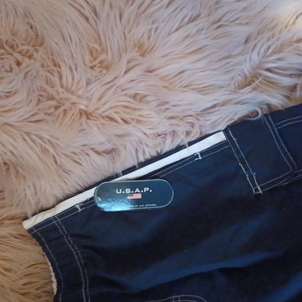 NWT MENS SWIM TRUNKS - Picture 2 of 5